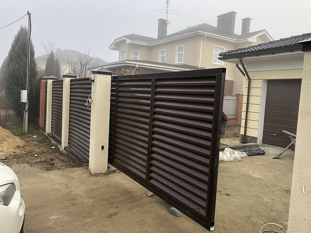 Откатные ворота-жалюзи